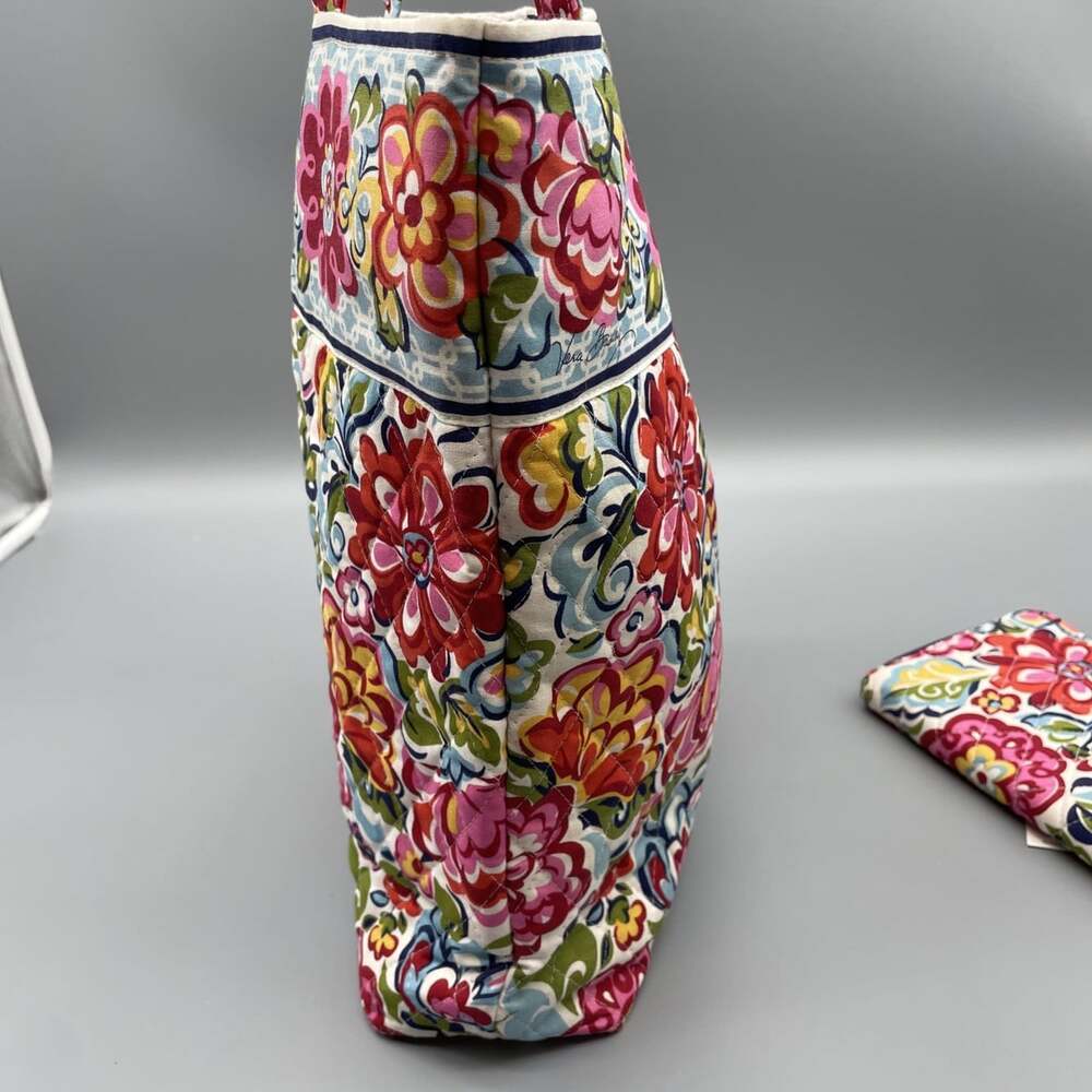NWT Vera Bradley Tote Bag & Wallet Hope Garden Floral Quilted Pattern Retired - Picture 9 of 13